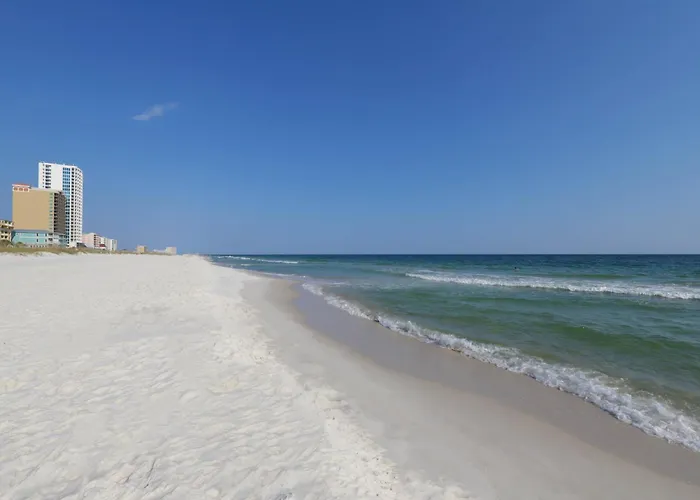 Waterfront With A Furnished Balcony Peek-a-boo Gulf Views & Shared Pools Holiday home *